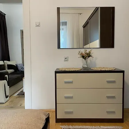 Apartman Cozy Townhouse Nis