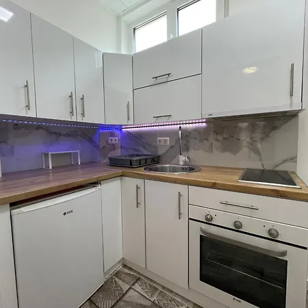 Cozy Townhouse * Nis