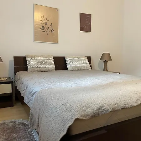 Cozy Townhouse Apartman